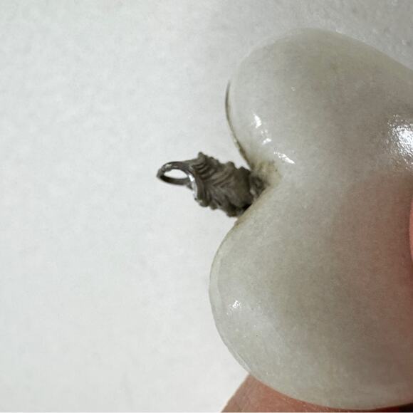 Cream Heart Shaped Stone Pendant Necklace Womens - Picture 2 of 4